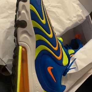 Blue and green nwot eng react